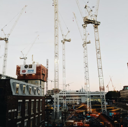 
        Expert Crane Hire in Glasgow for Your Next Project
        
